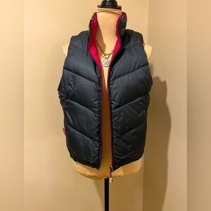 LLBean Dark Grey & Pink Reversible Goose Down Puffer Vest, size Medium